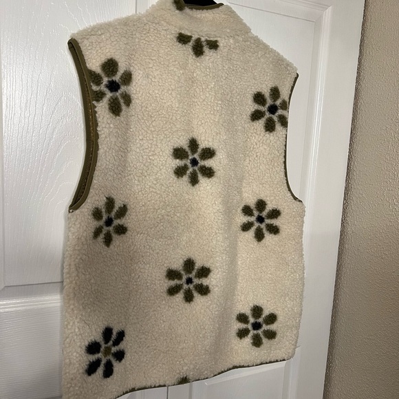 Madewell Vest - Picture 2 of 5